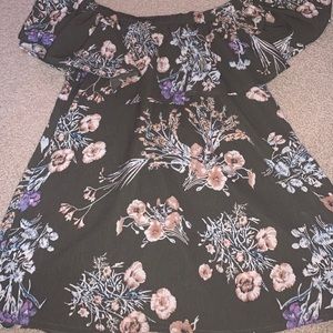 Off the shoulder gray top with flowers